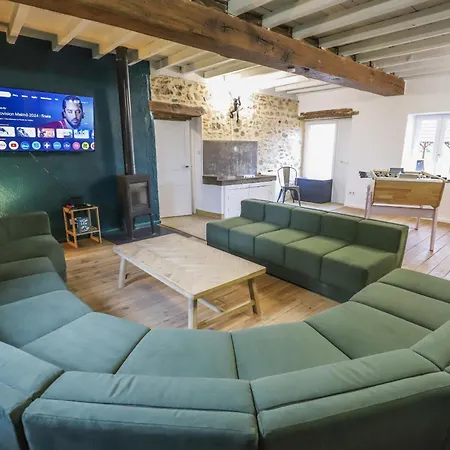 So Chez Pommet 03 - Piscine Chauffee - Basket - Sauna 2h Lyon - 30p Villa