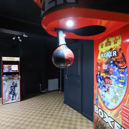 So Chez Pommet 03 - Piscine Chauffee - Basket - Sauna 2h Lyon - 30p Villa